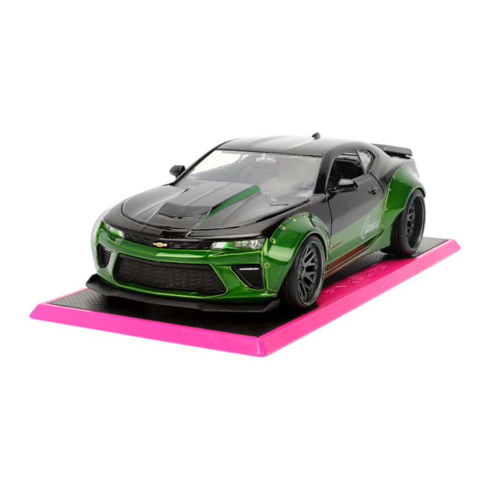 Pink Slips 1:24 Scale 2016 Chevrolet Camaro SS Vehicle